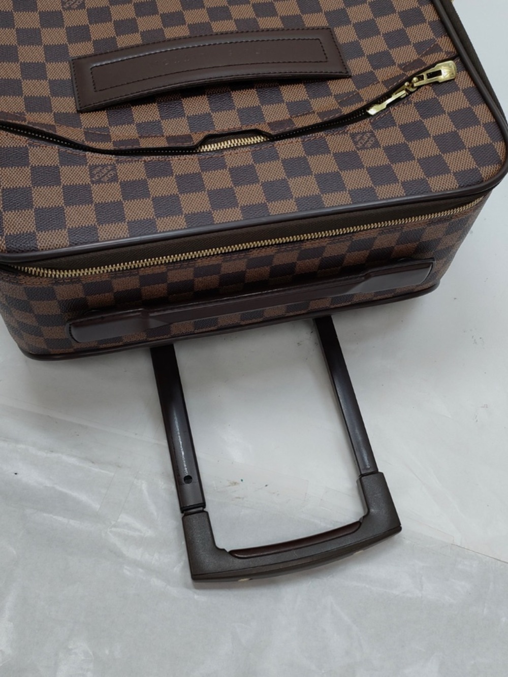 Louis Vuitton Damier Ebene Luggage 45-Classic Travel Essential β¨ - Picture 8 of 11